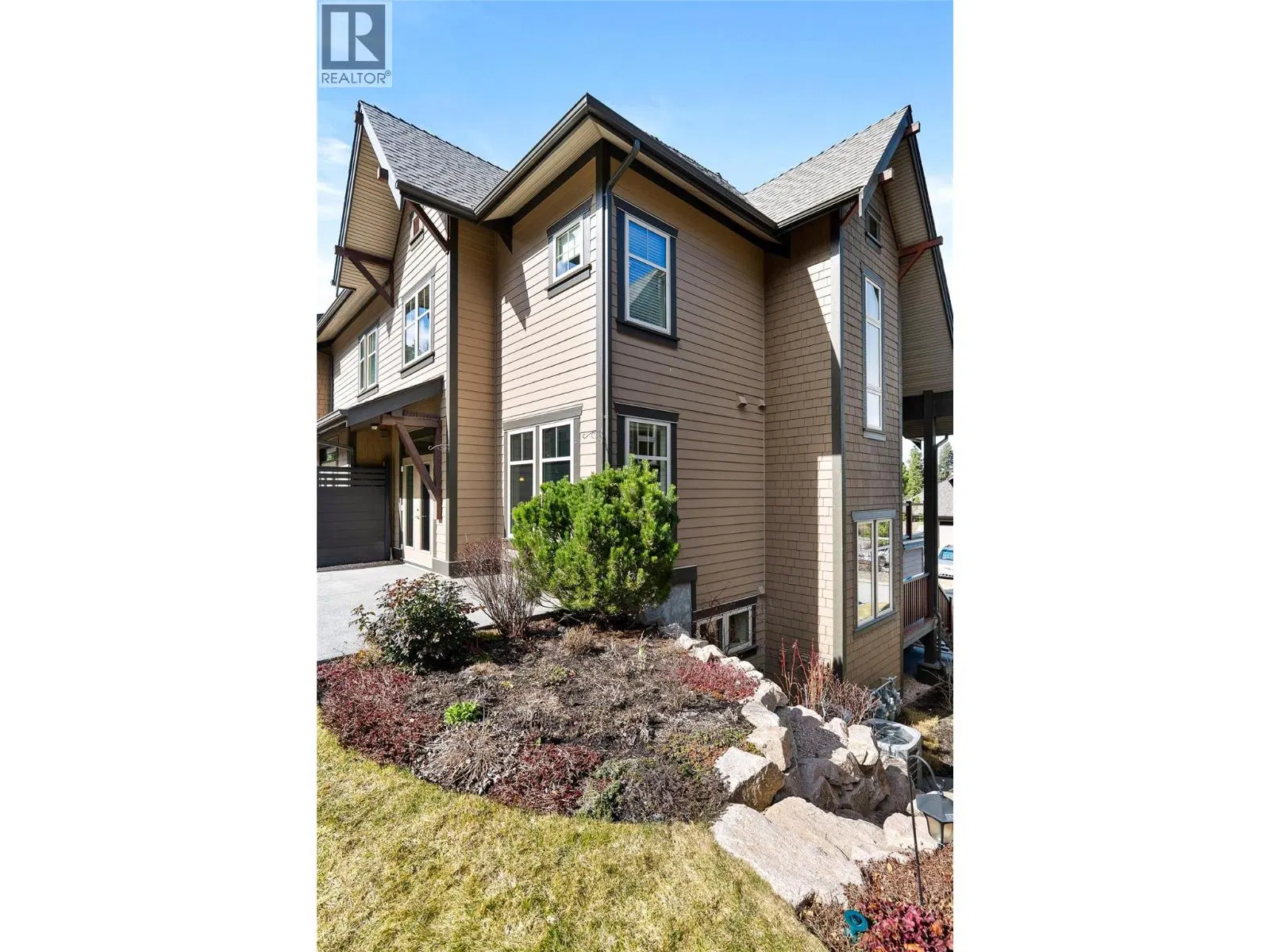 Photo 5 of 59 at #35 – 333 Longspoon Drive