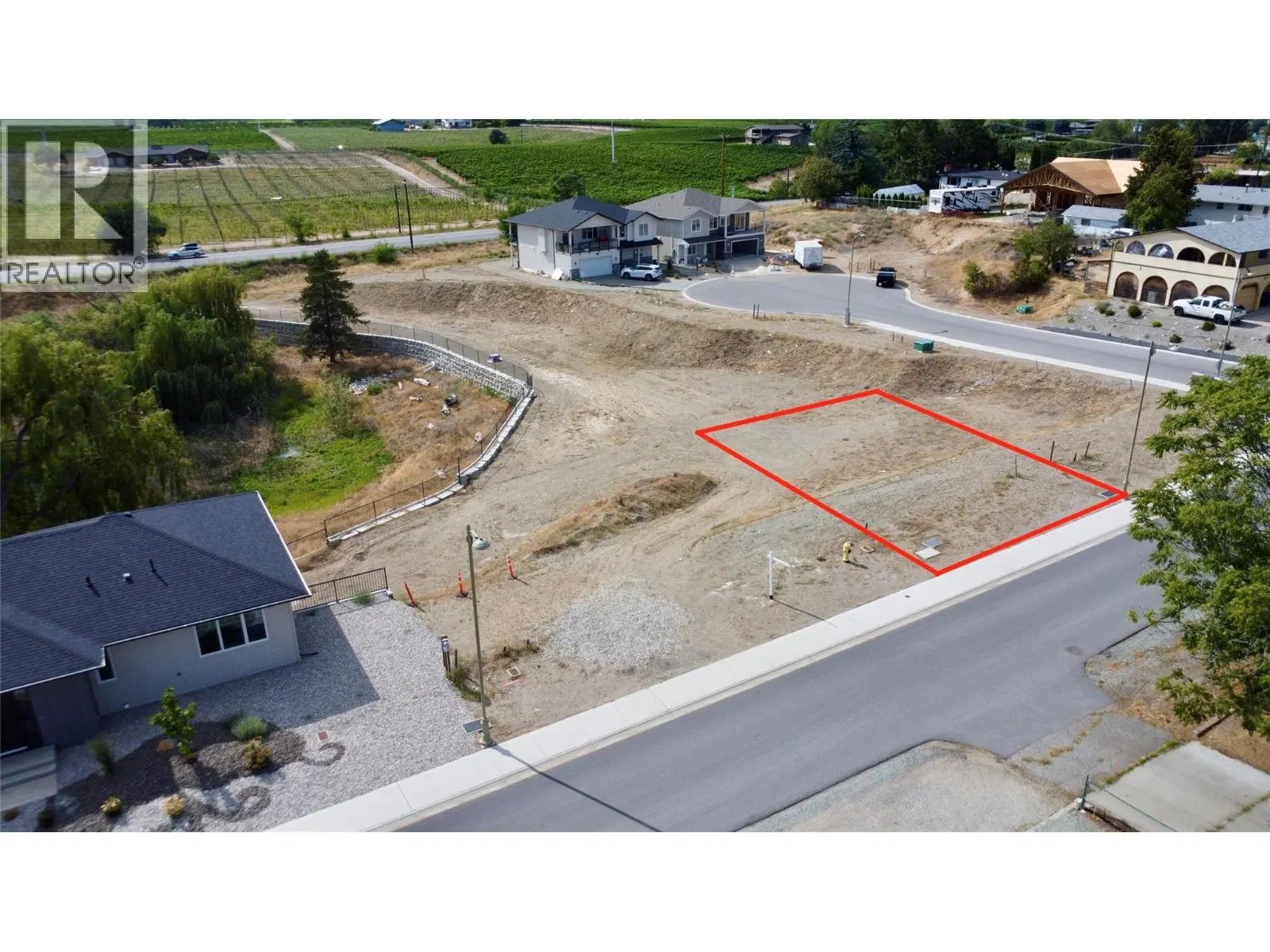 Photo 3 of 15 at 3660 Lobelia Drive