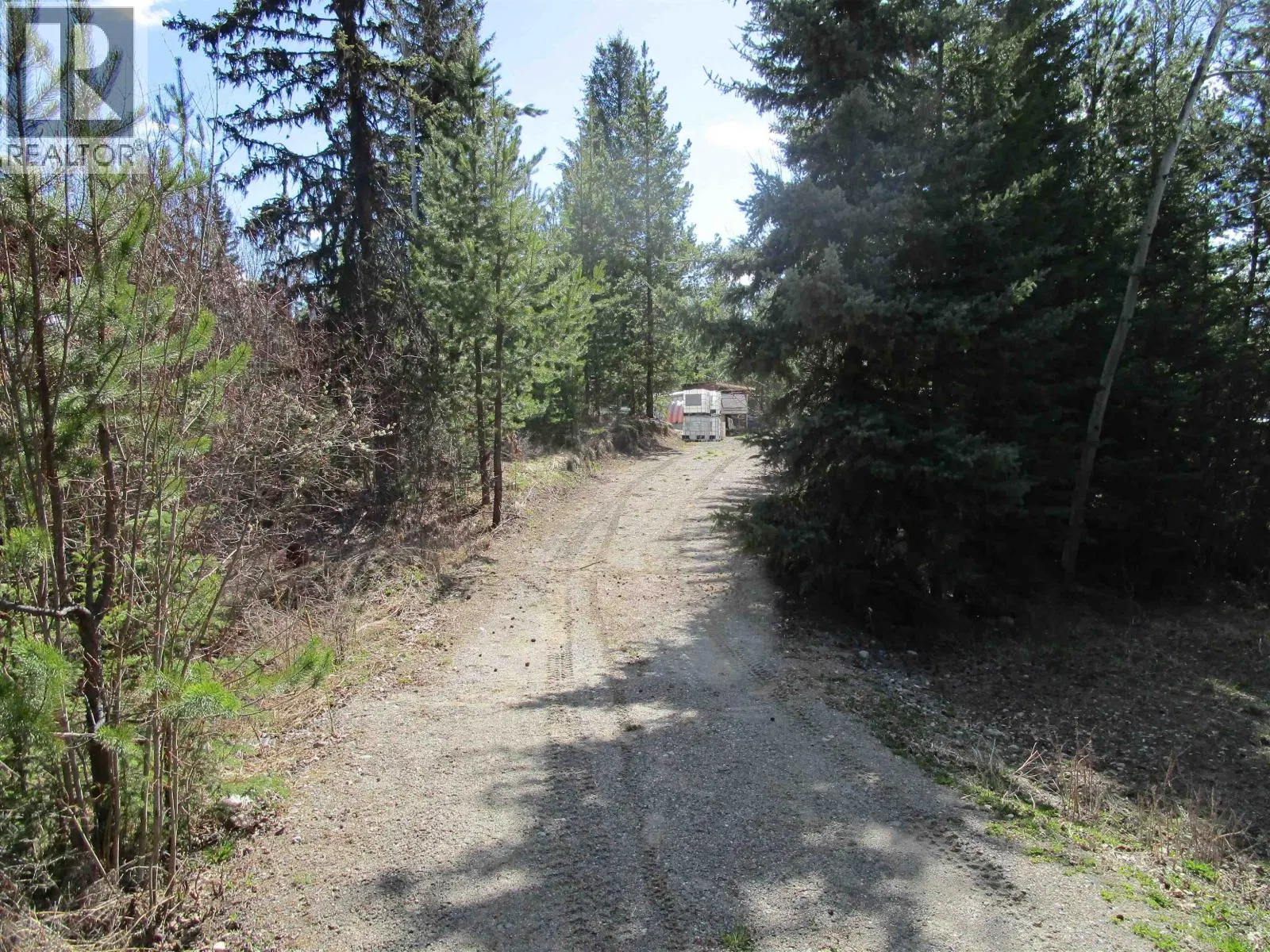 Photo 5 of 12 at 7518 GAUTHIER Road