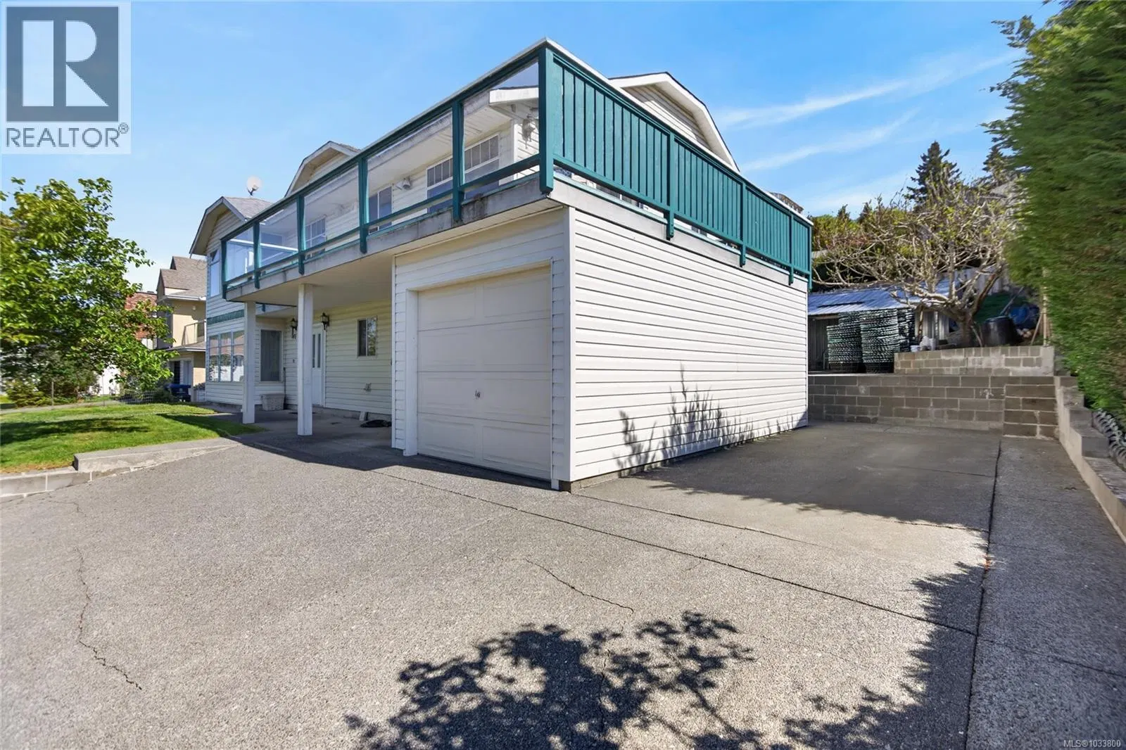 Photo 4 of 78 at 365 Panorama Crescent
