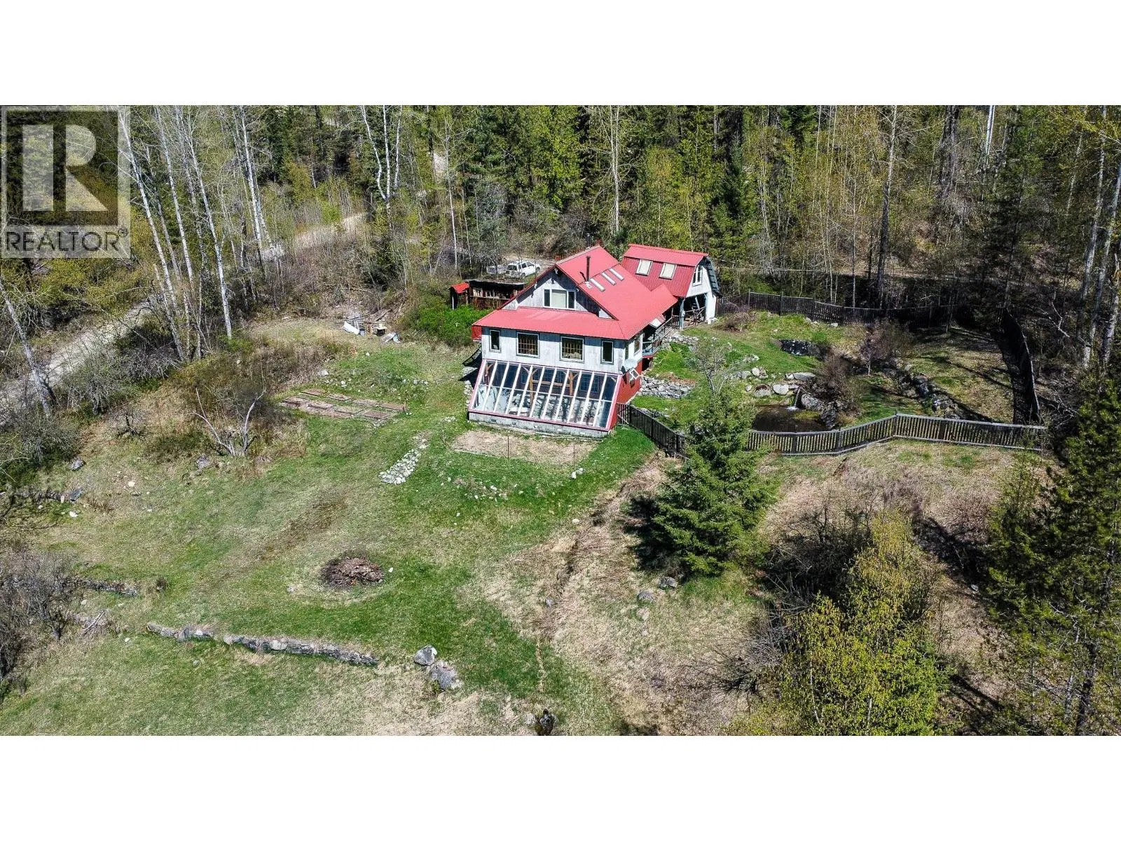 Photo 2 of 91 at 395 BOVEN Road
