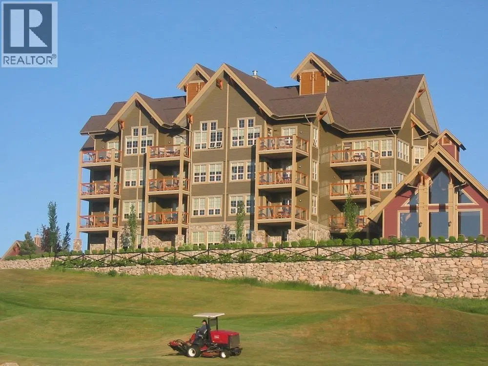 #126 – 105 Village Centre Court