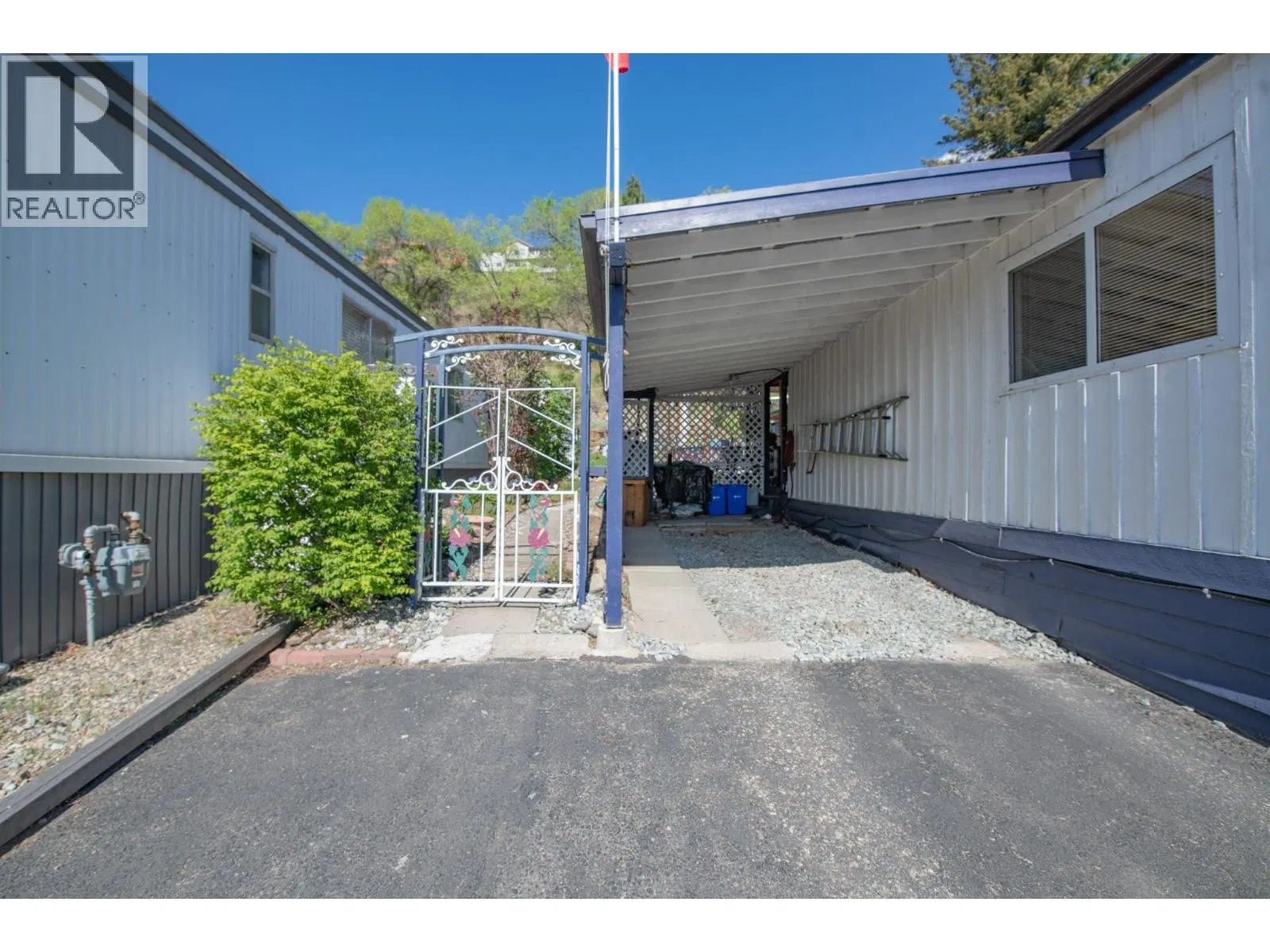 Photo 3 of 50 at #321 – 15401 Kalamalka Road