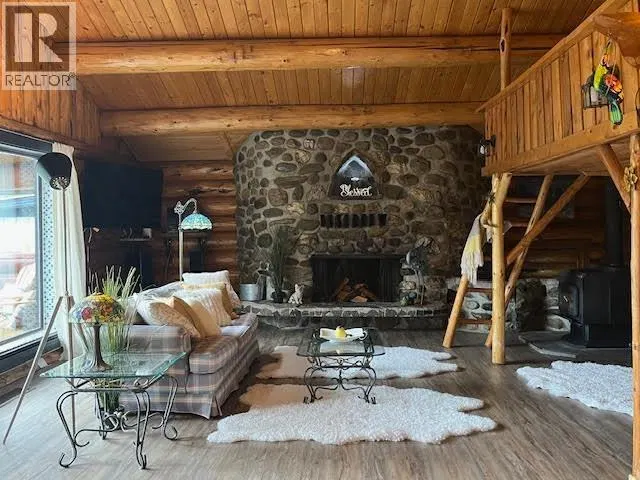 Photo 1 of 40 at 6006 VALLEYVIEW Drive
