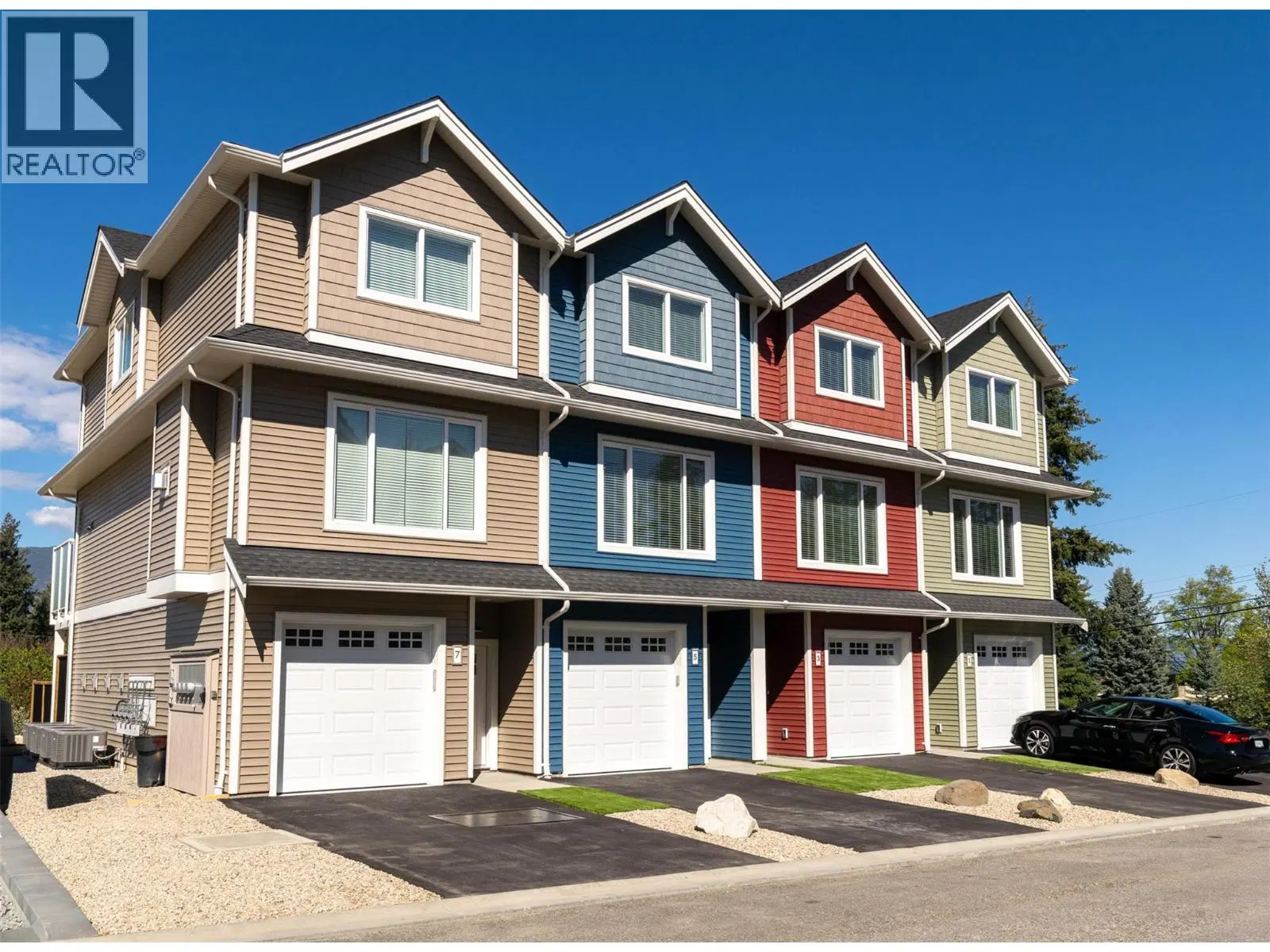 #7 – 1910 11 Avenue