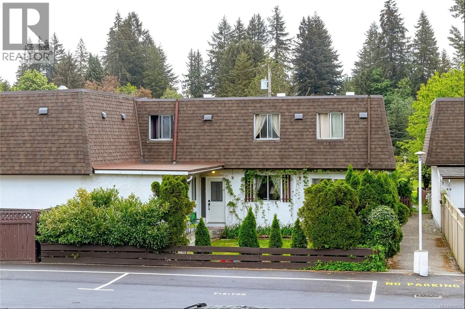 #8 – 3208 Gibbins Road