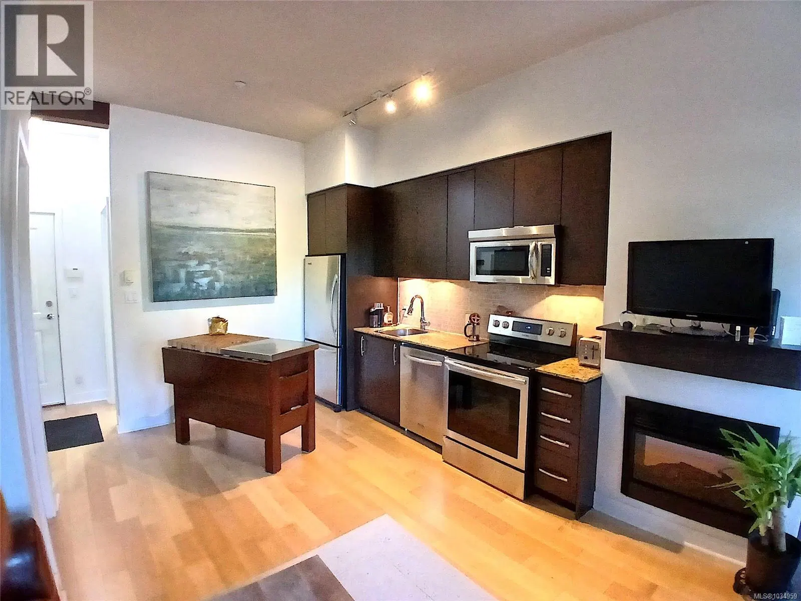 Photo 3 of 26 at #119 – 1395 Bear Mountain Parkway