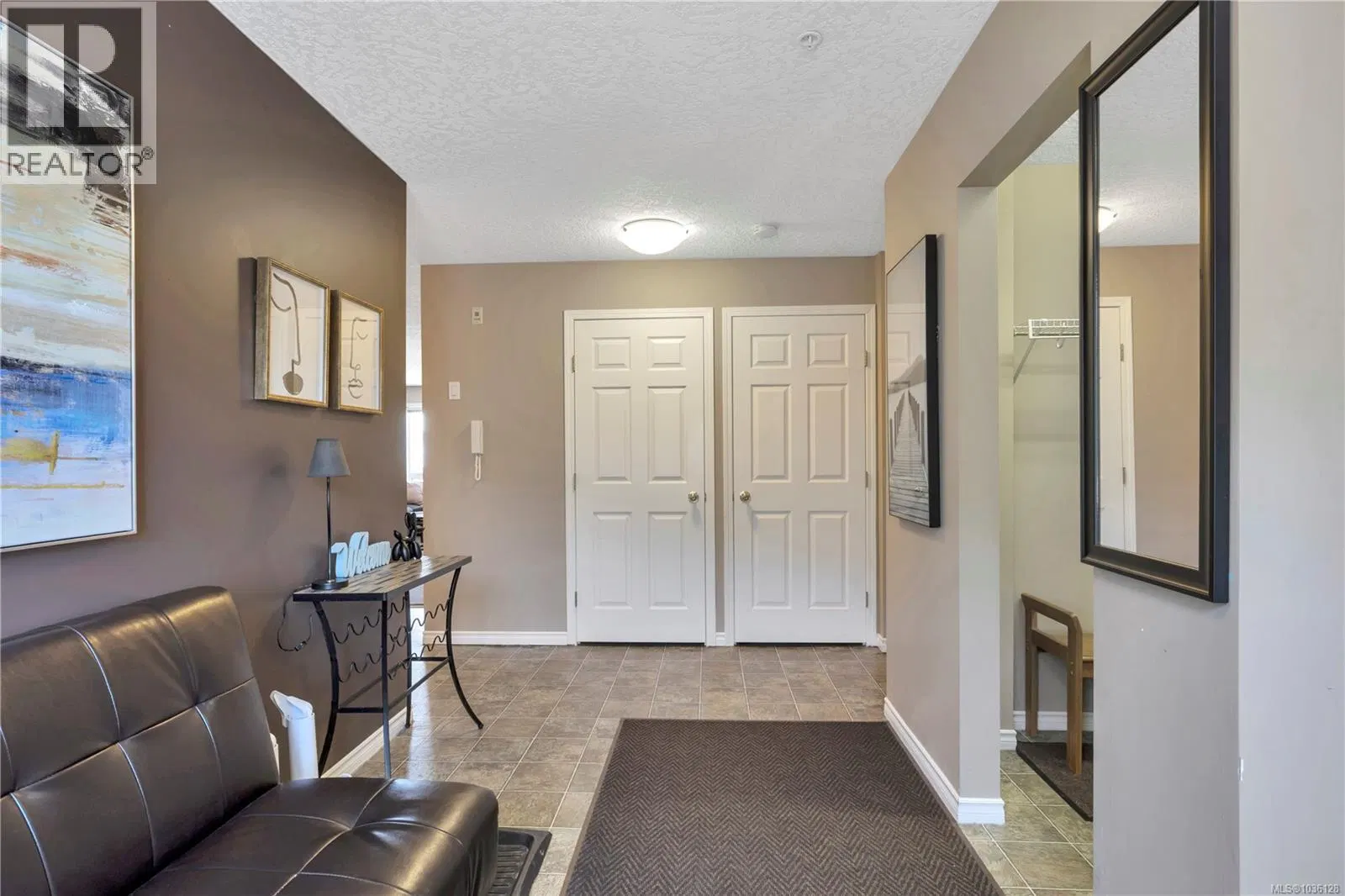 Photo 4 of 30 at #407 – 1201 Henry Road