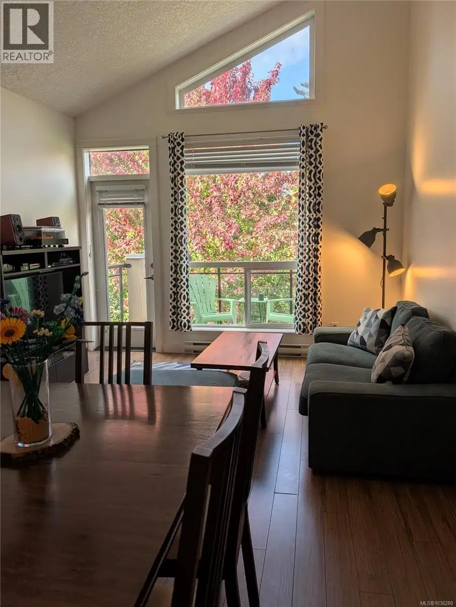 #309 – 938 Dunford Avenue