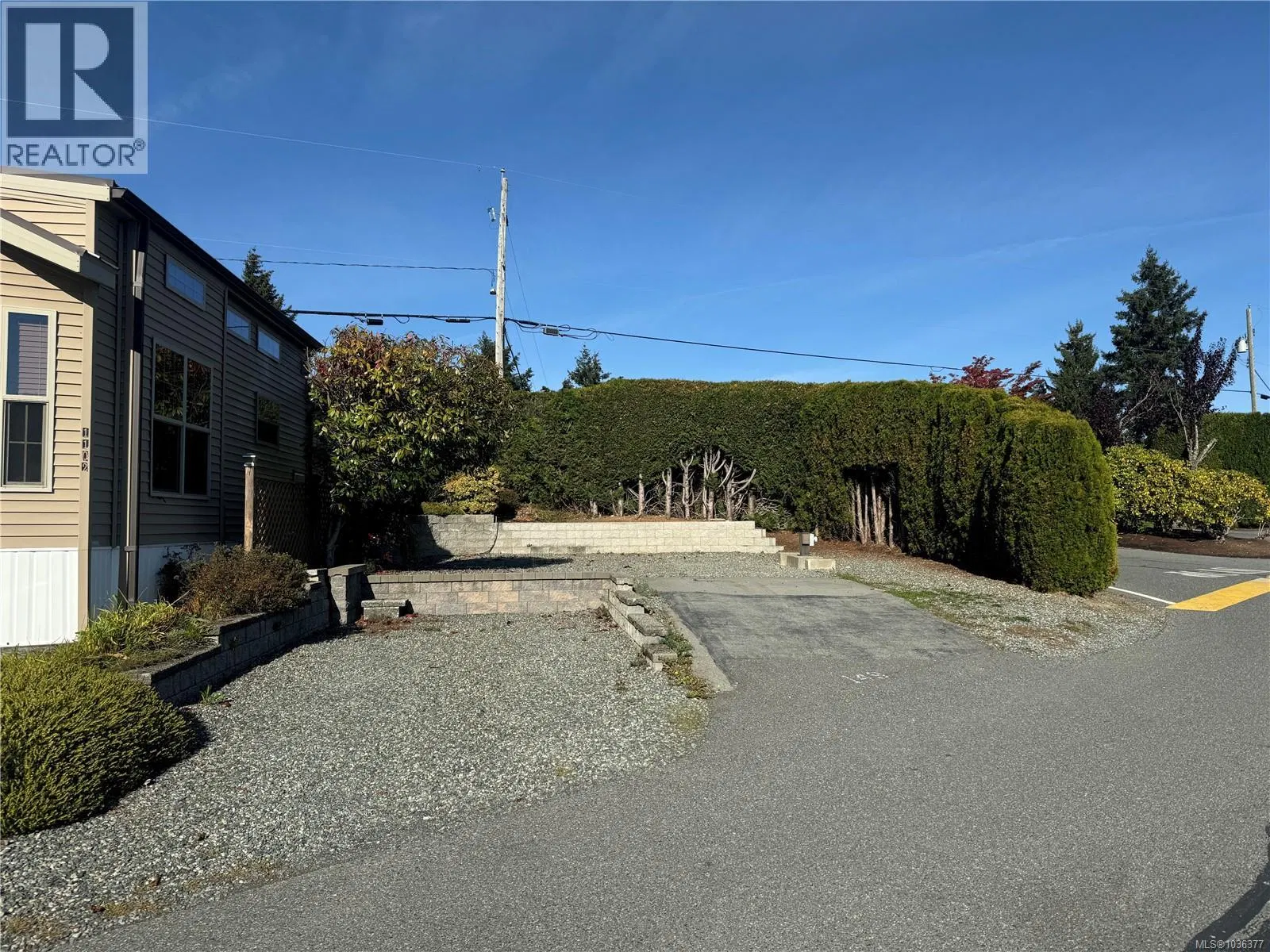 Photo 3 of 23 at 1100 WOSS LAKE Drive