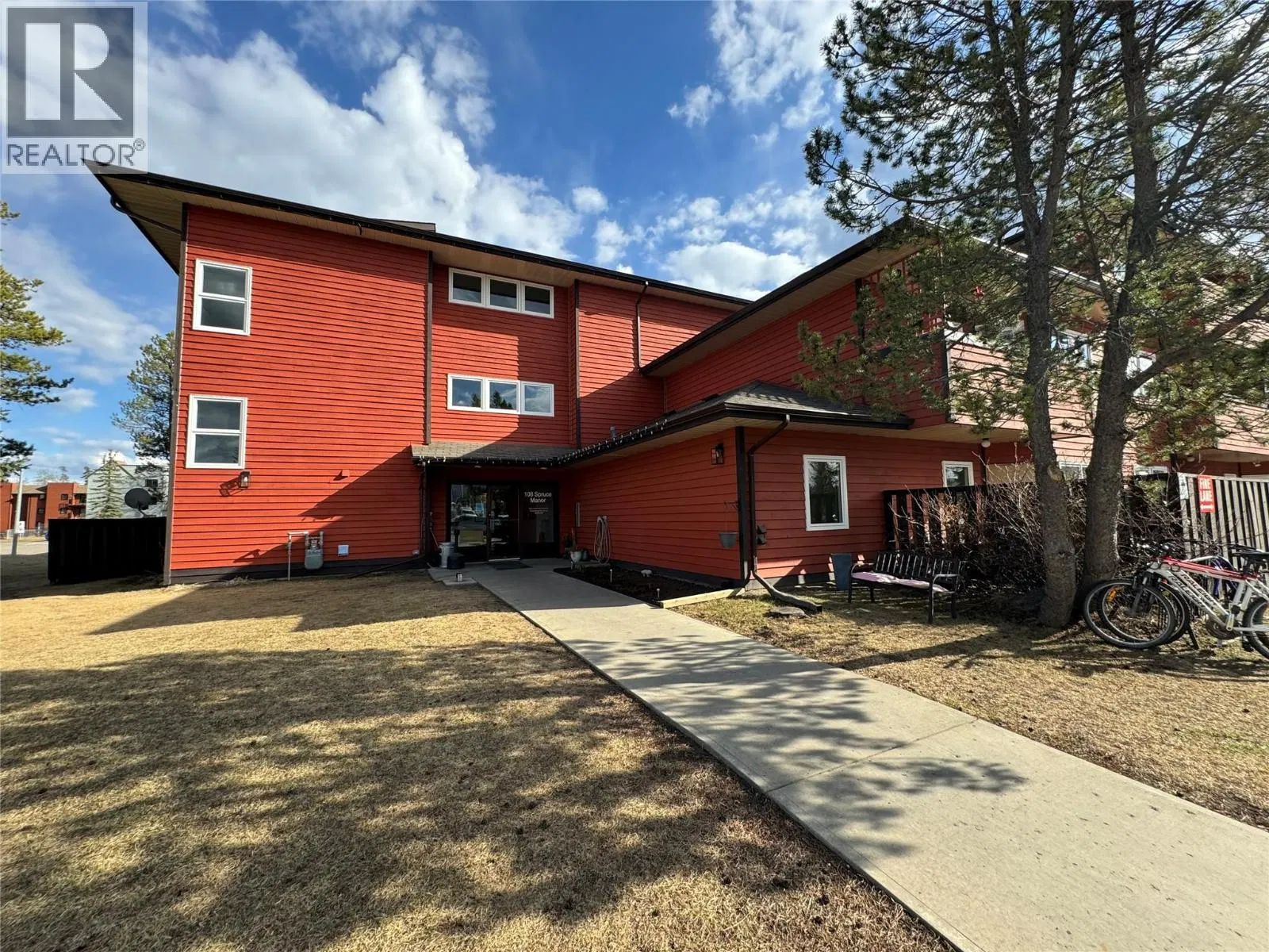 #312 – 108 Spruce Avenue