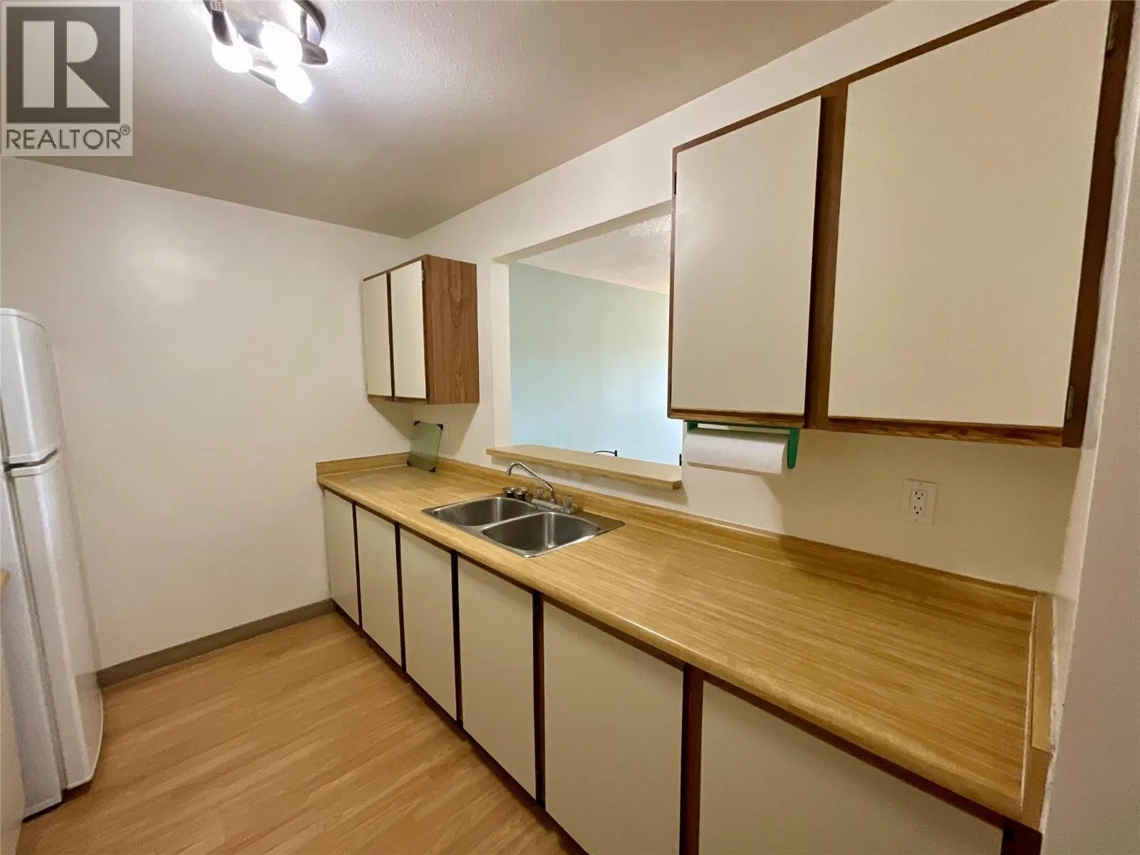 Photo 3 of 18 at #312 – 108 Spruce Avenue