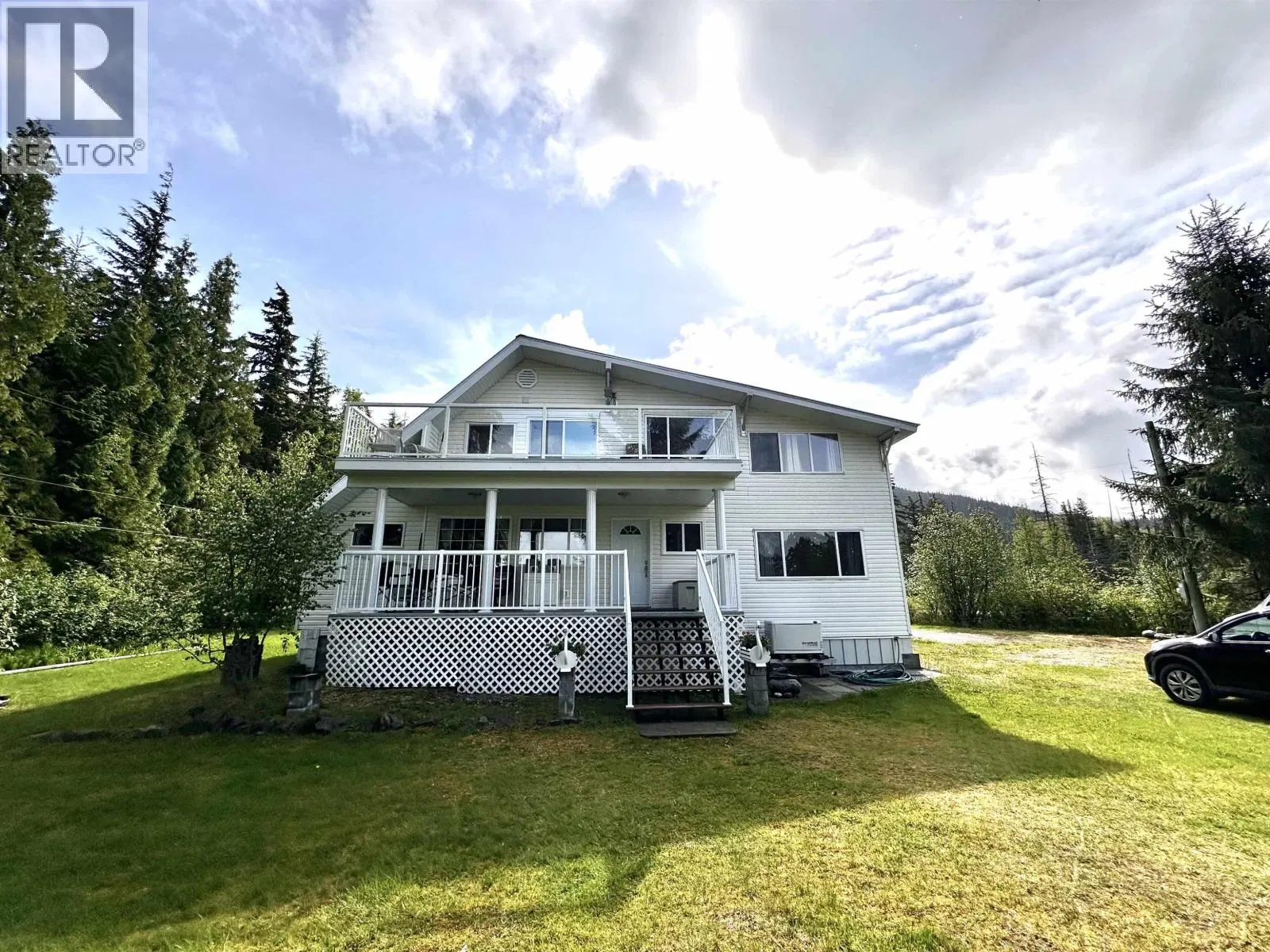 Photo 1 of 40 at 2605 1ST Avenue