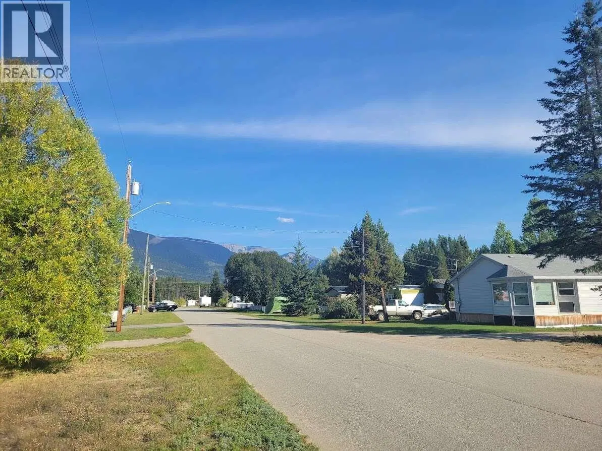 Photo 5 of 12 at 1112 14TH Avenue