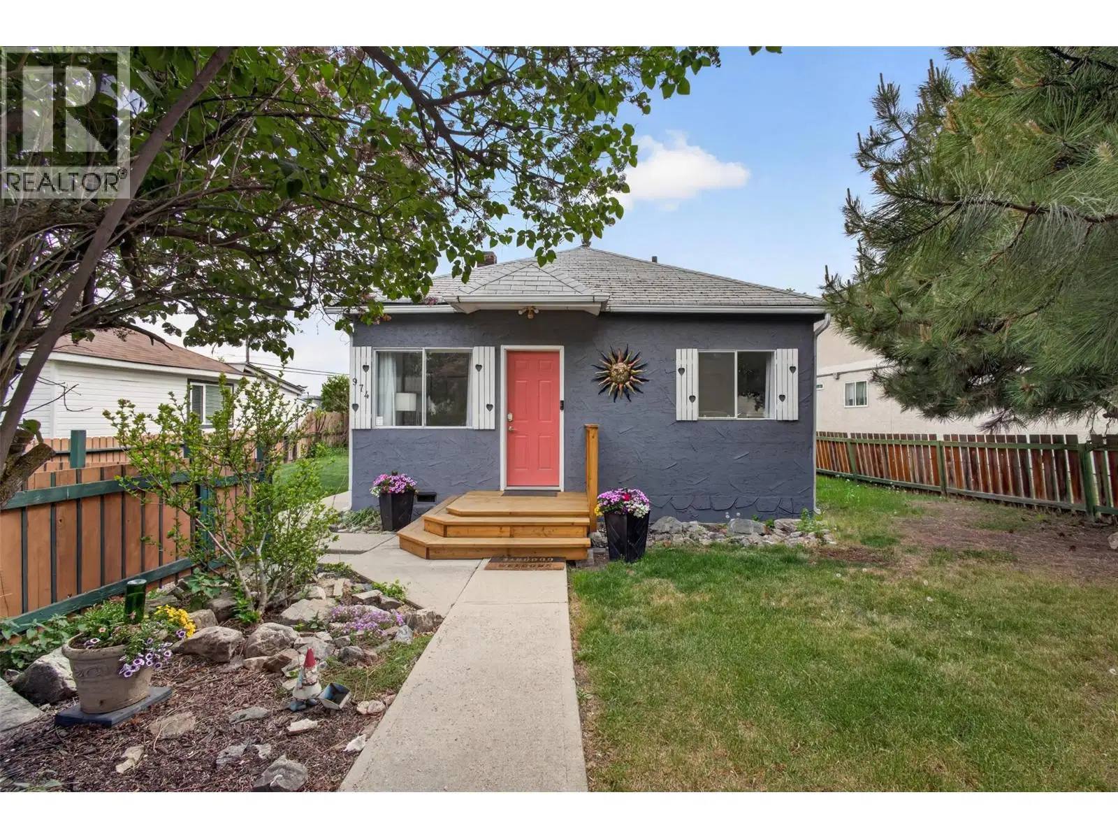 974 Creston Avenue