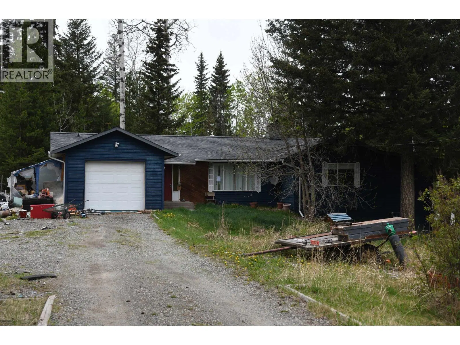 Photo 1 of 27 at 6462 MERCER Road