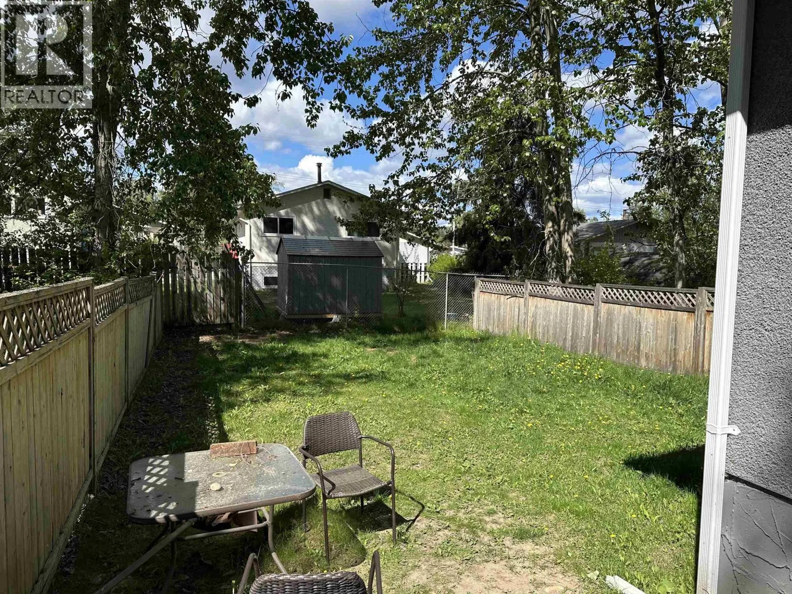 Photo 4 of 9 at 2647 OAK Street