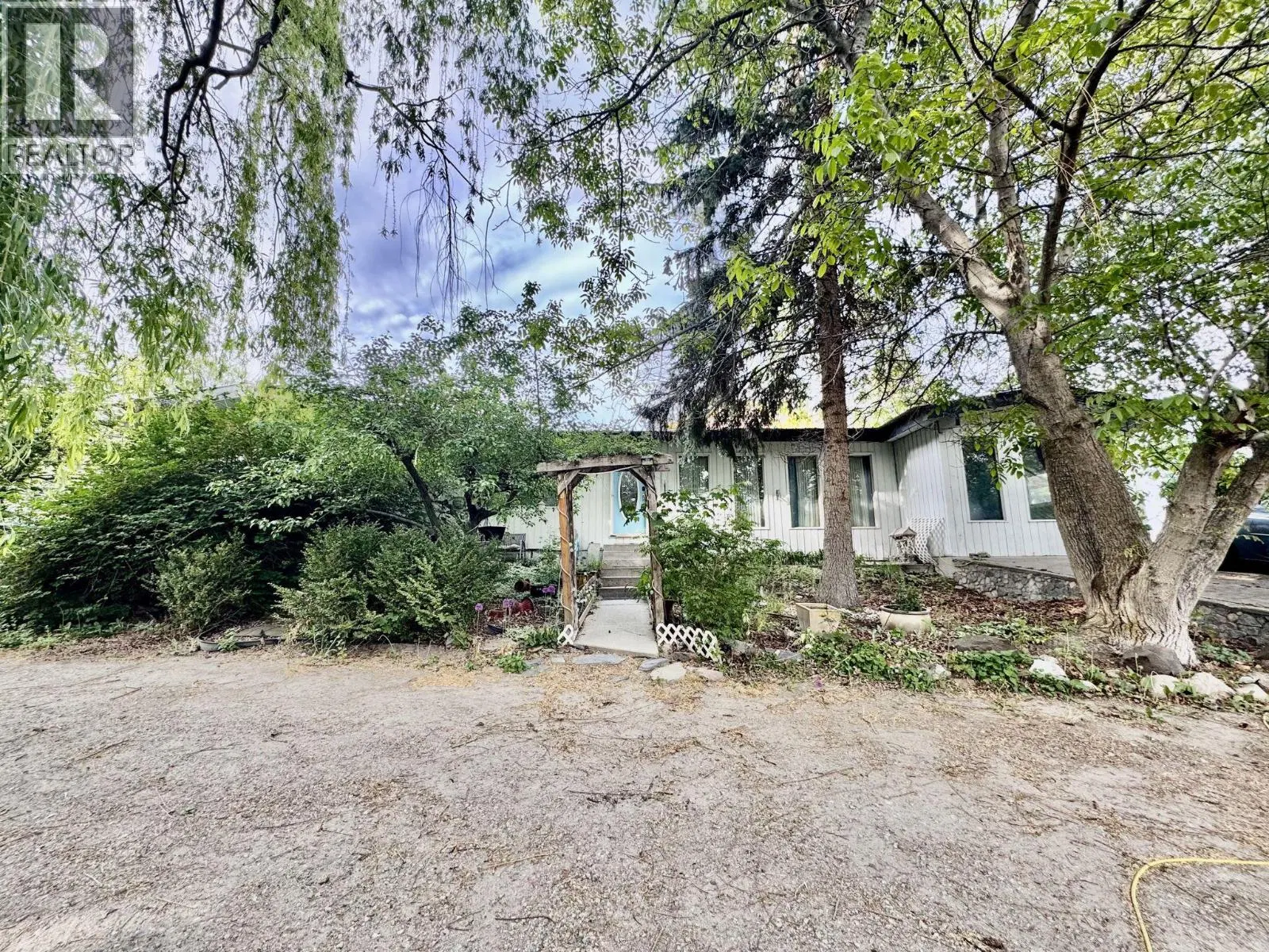 Photo 2 of 43 at 4976 Nash Street