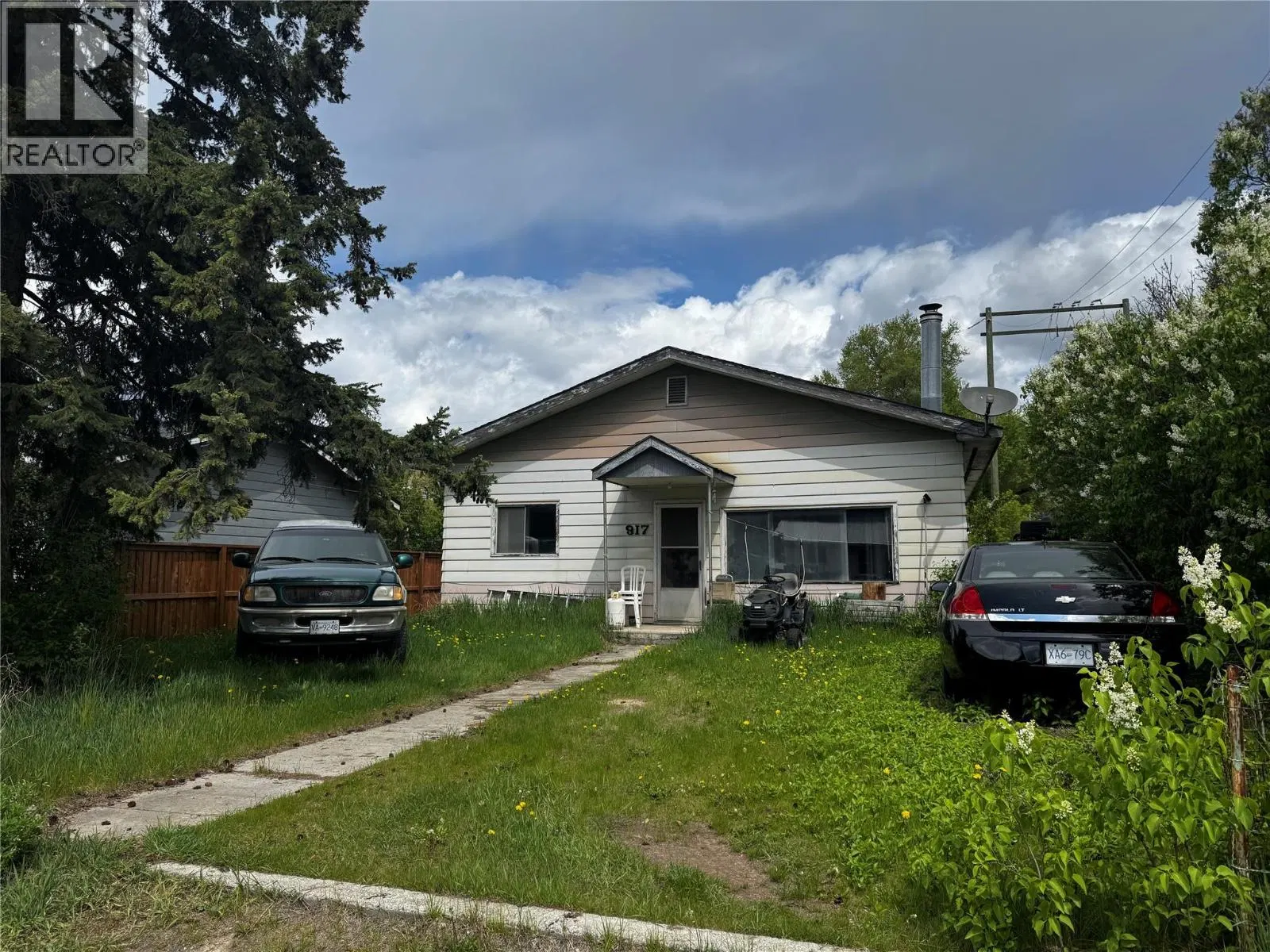 Photo 2 of 24 at 917 12th Street