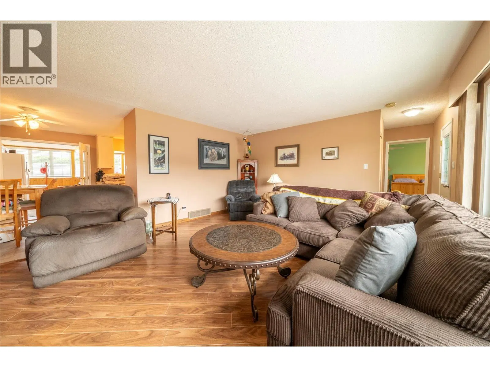 Photo 5 of 47 at 1277 Mesa Vista Drive