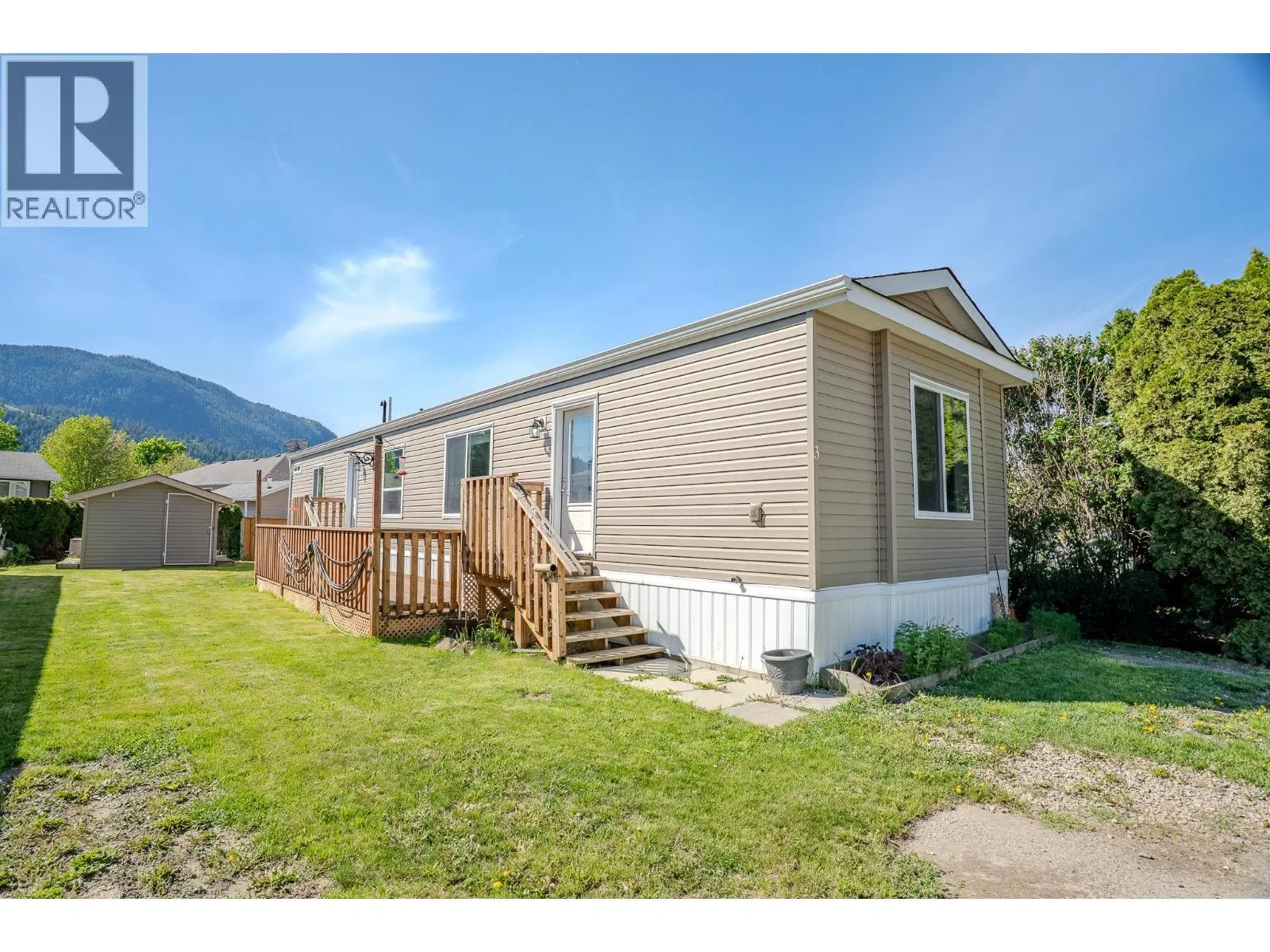 Photo 1 of 34 at #3 – 504 Pine Street