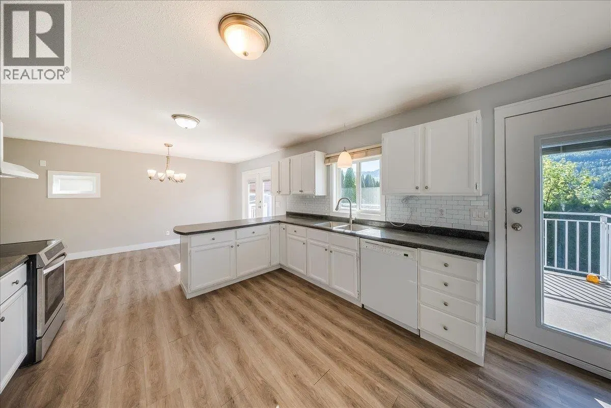 Photo 2 of 63 at 909 7TH Street
