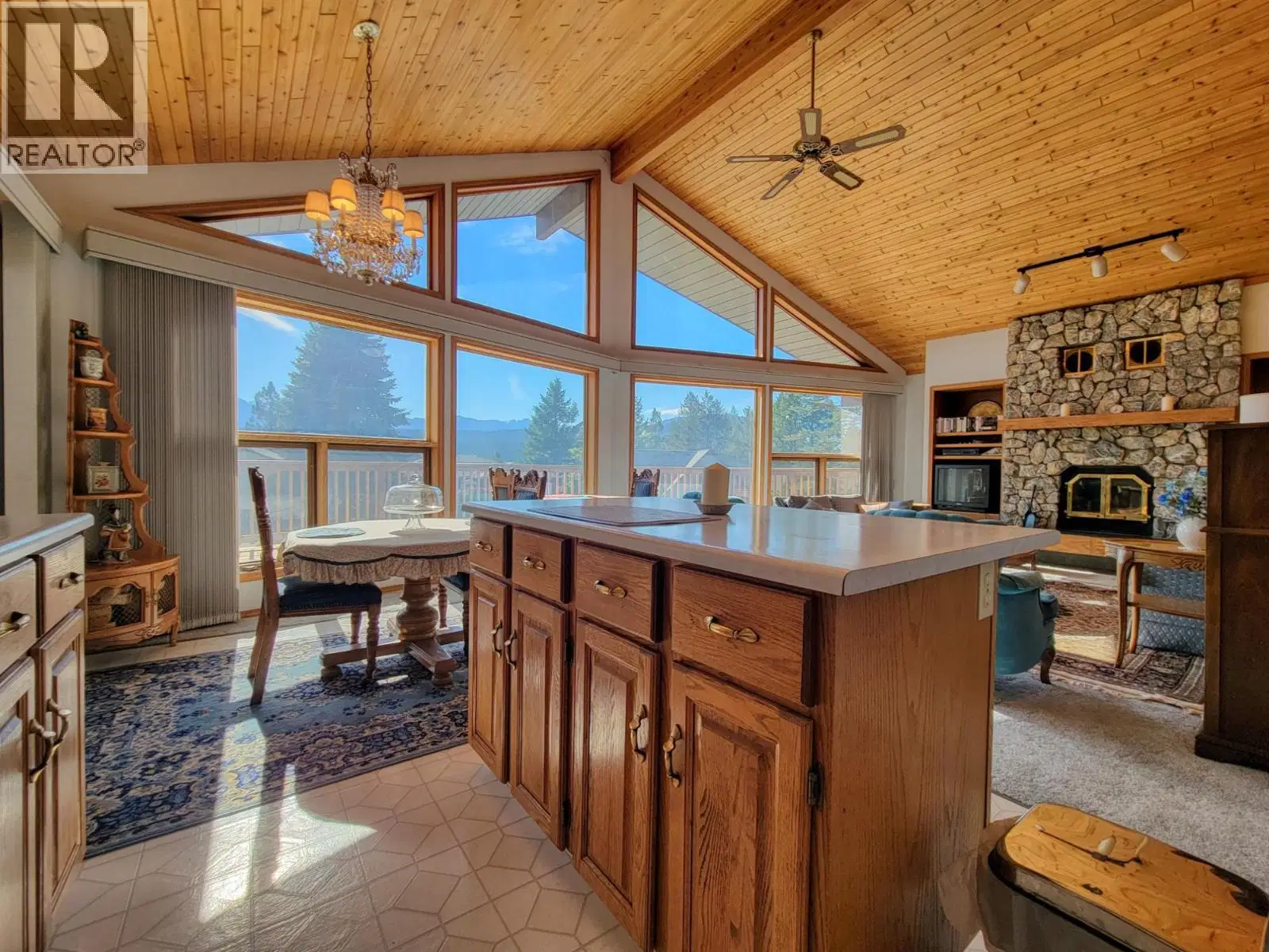 7326 GLACIER Drive
