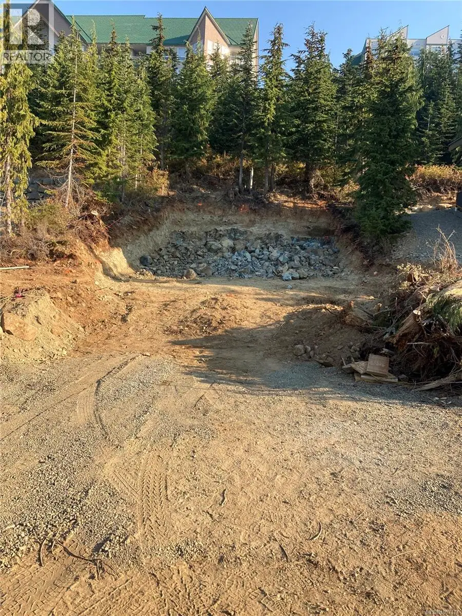960 Cruikshank Ridge
