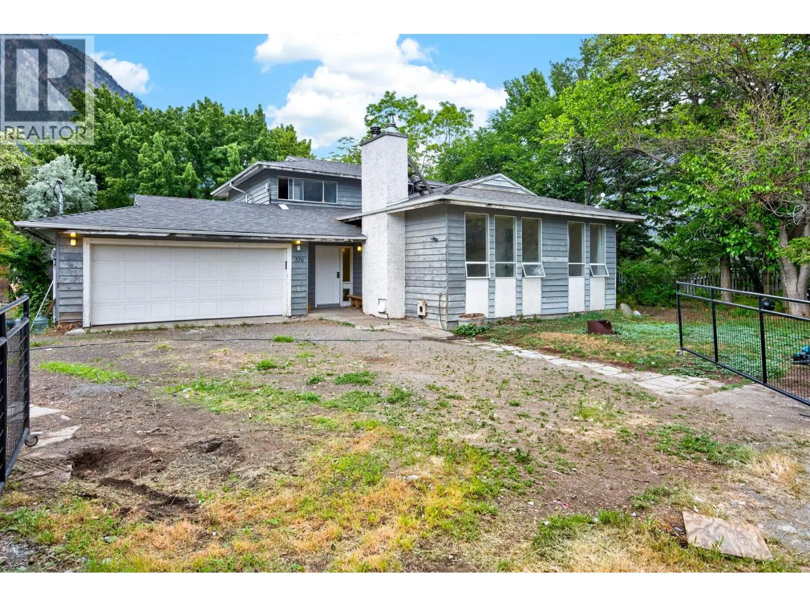 Photo 1 of 56 at 376 Hollywood Crescent