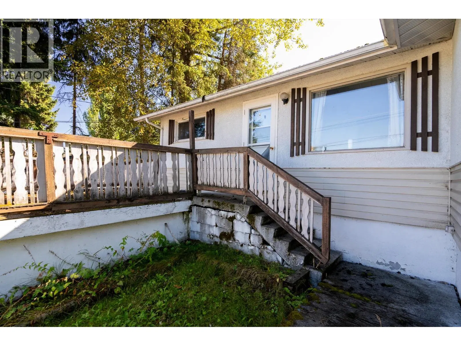 Photo 2 of 24 at 2843 GOGOLIN Road