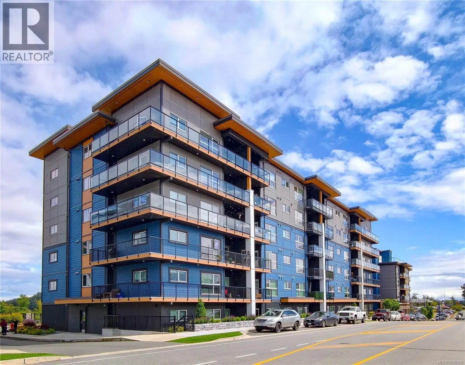 #502 – 2465 Gateway Road