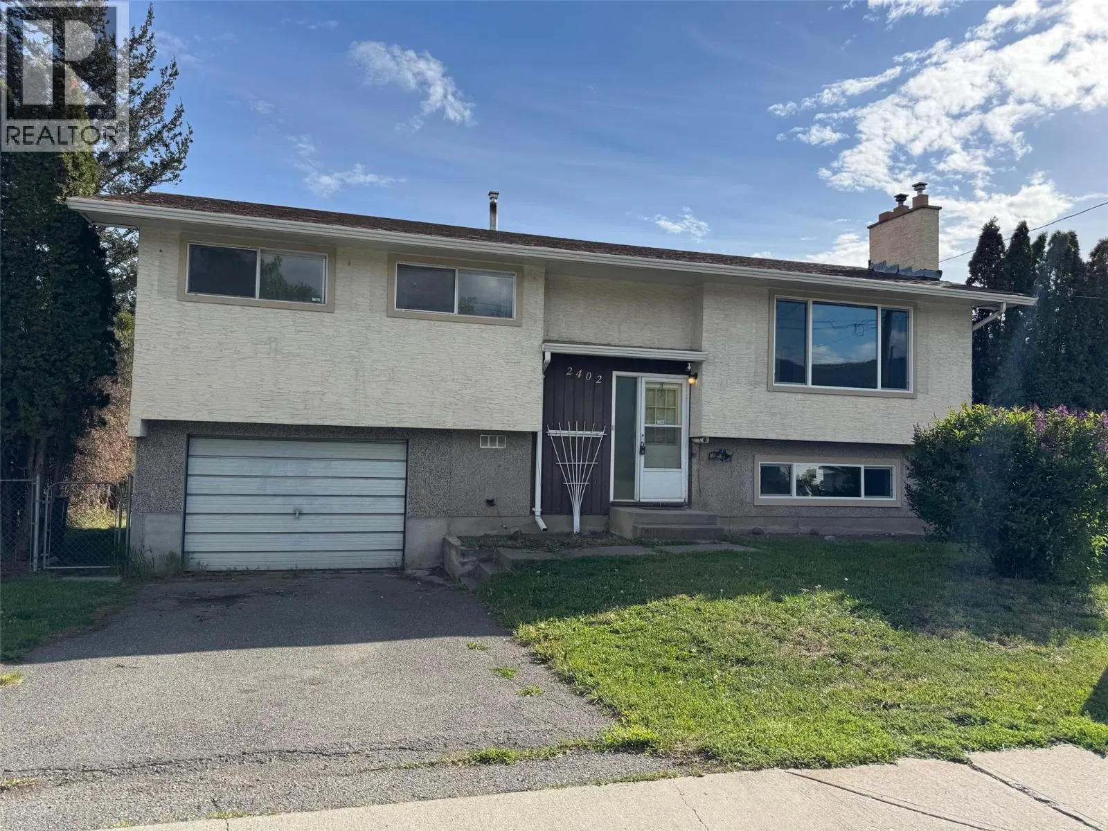 Photo 1 of 28 at 2402 Clapperton Avenue