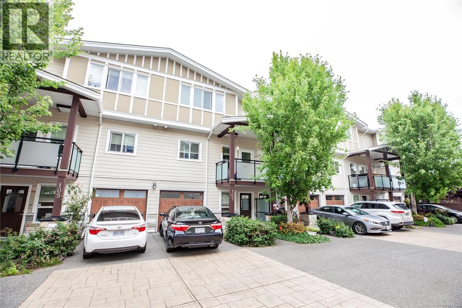 #107 – 2889 Carlow Road