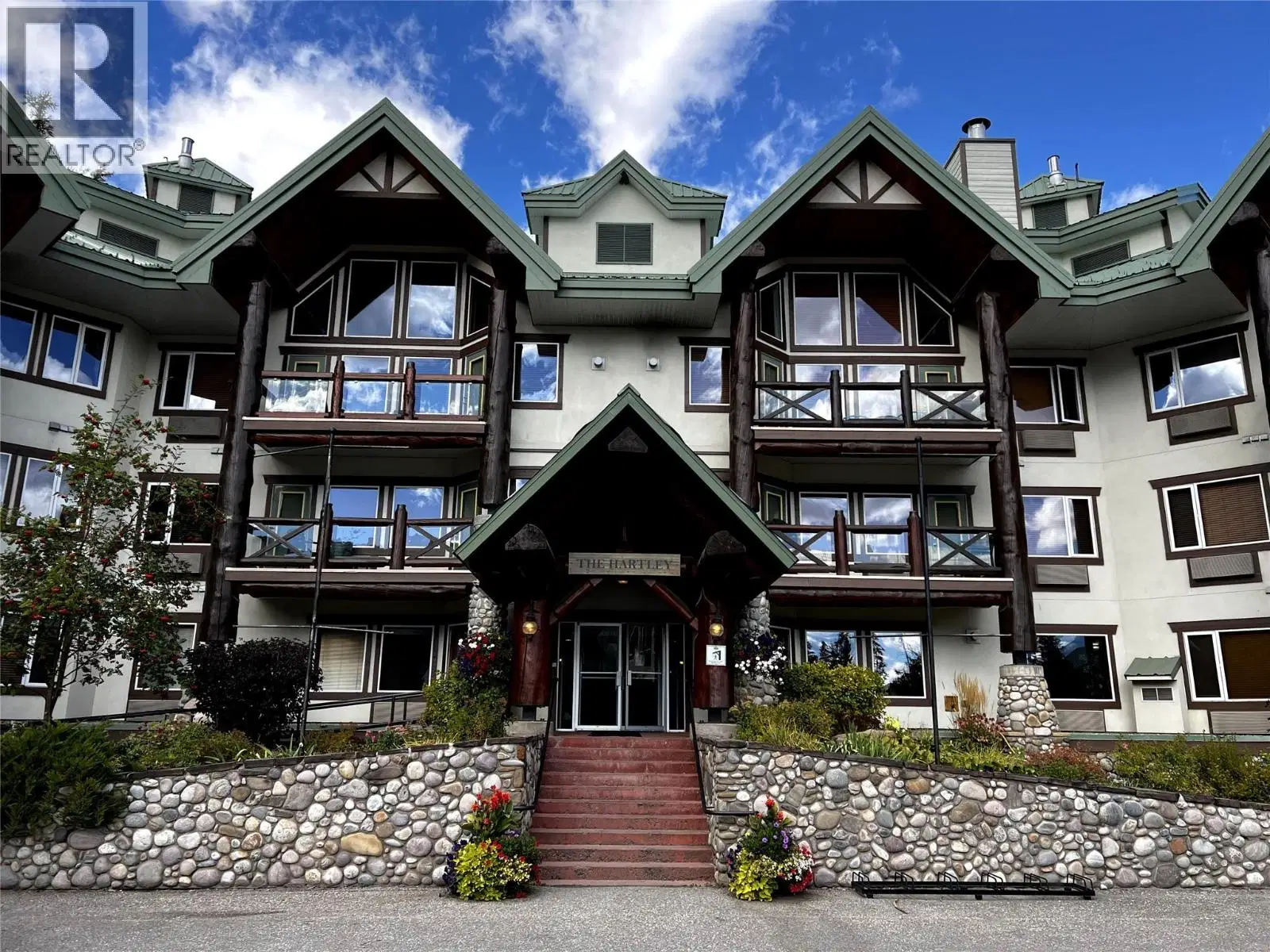 #2108B – 5350 Highline Drive