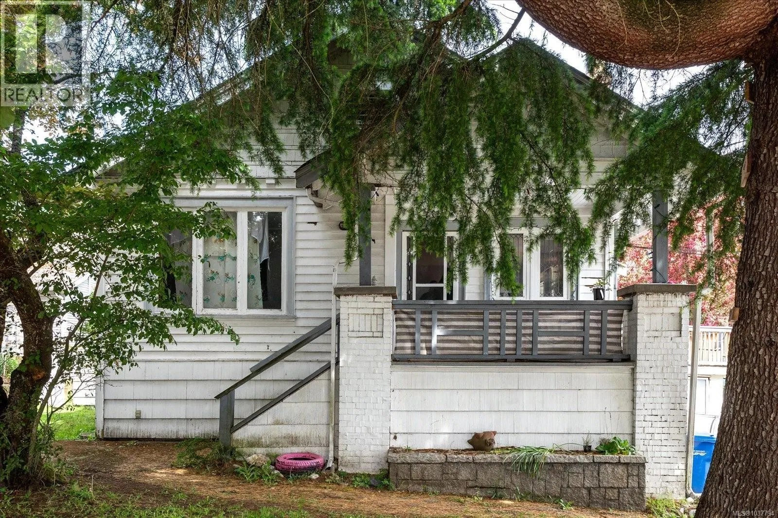 50 Mt. Benson Street