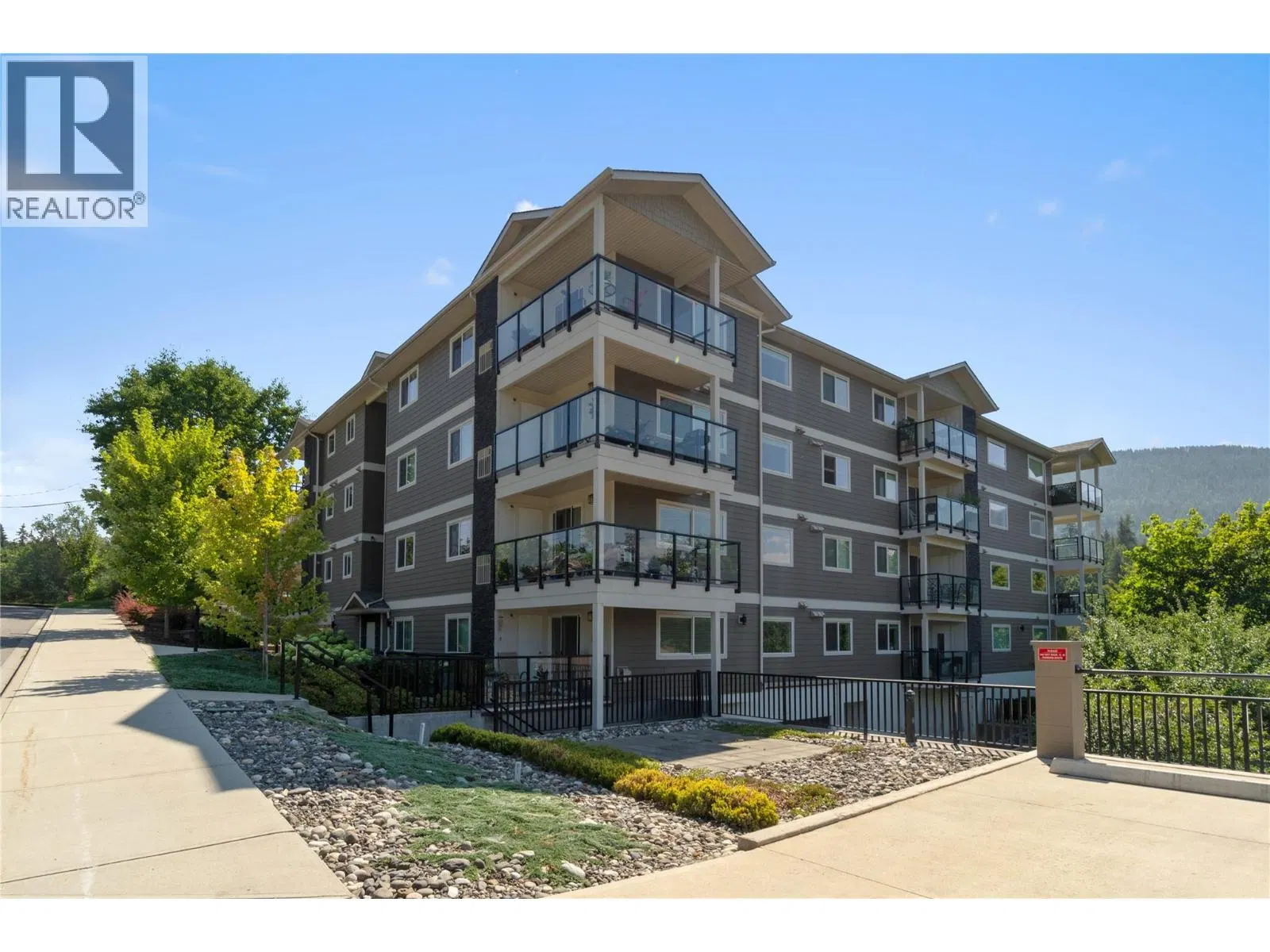 Photo 1 of 47 at #202 – 330 4 Avenue