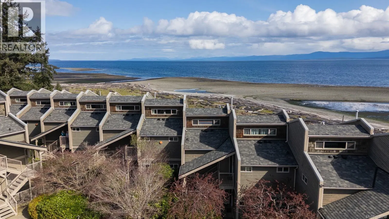 Photo 1 of 52 at #220 – 3295 Island Highway