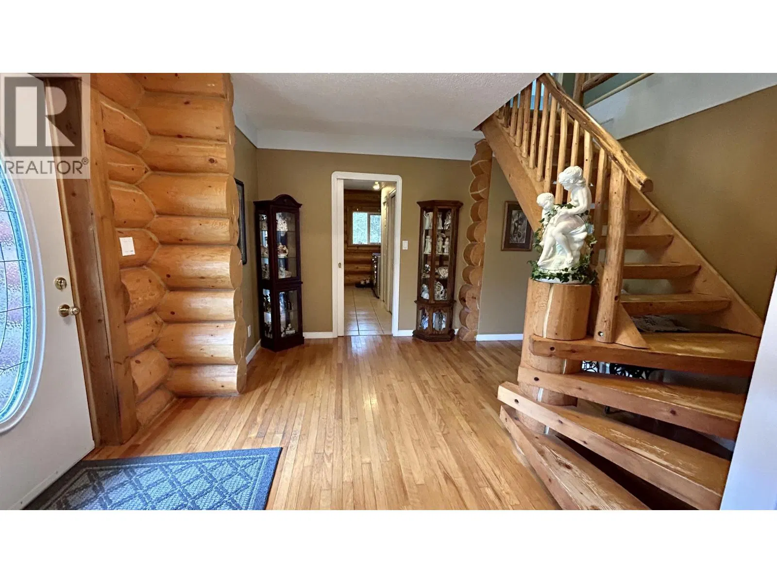 Photo 2 of 33 at 4906 KITWANGA Drive