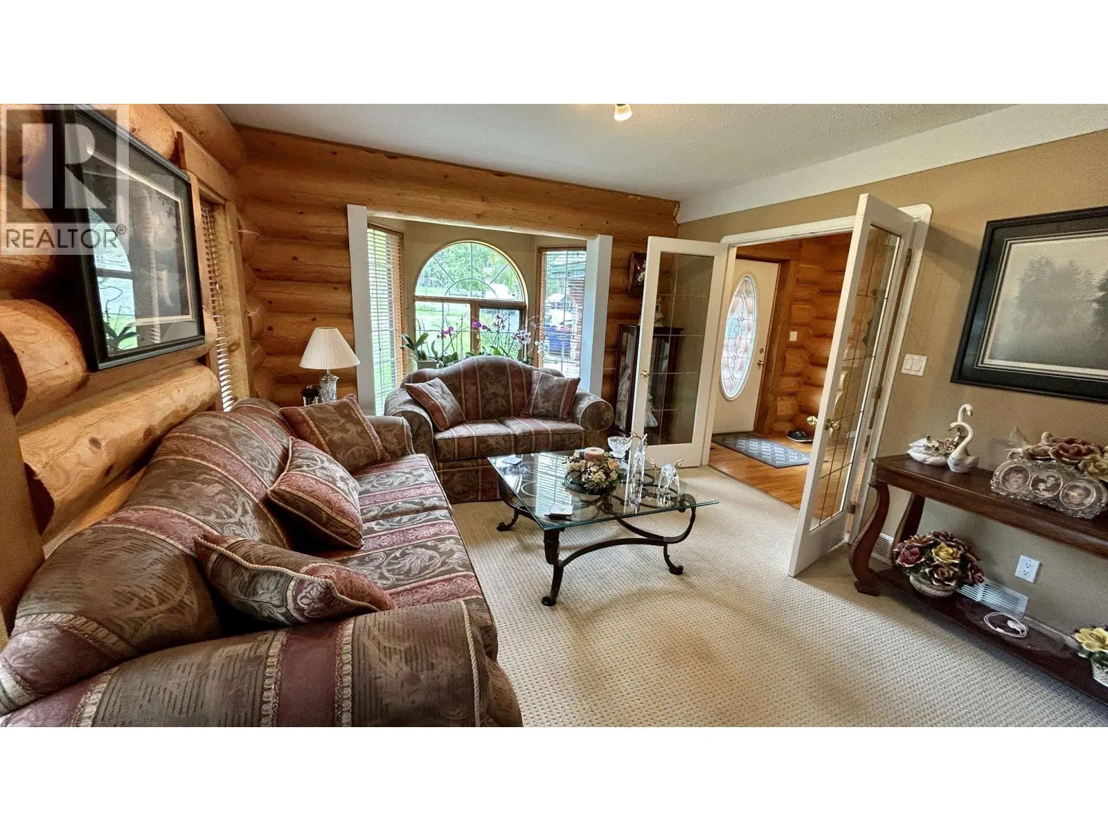 Photo 3 of 33 at 4906 KITWANGA Drive