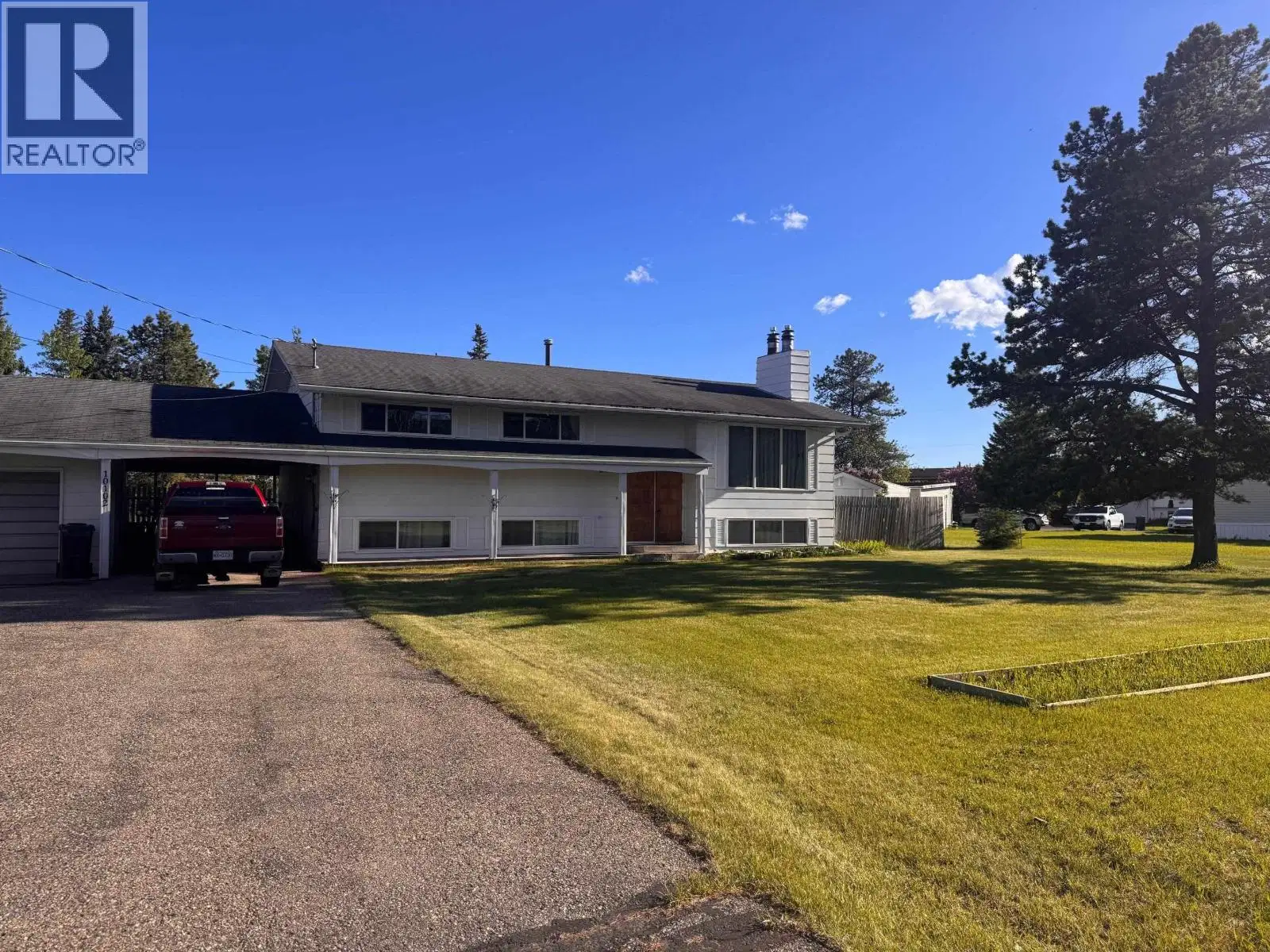 10102 PAQUETTE Avenue