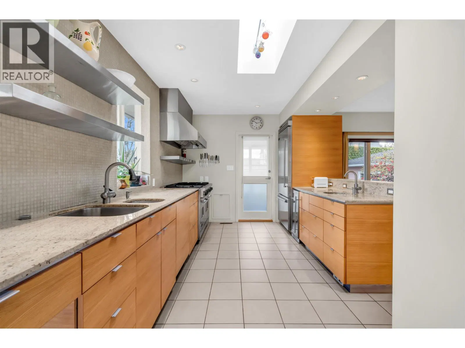 Photo 5 of 8 at 1549 West 33 Avenue