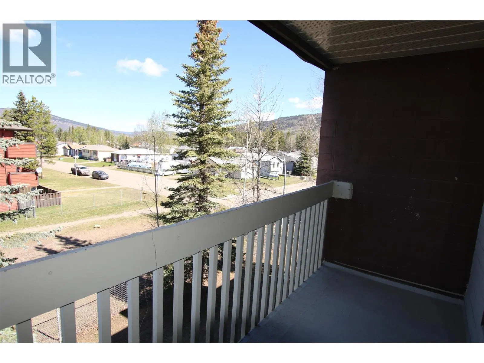Photo 2 of 18 at #310 – 320 NORTHGATE Road