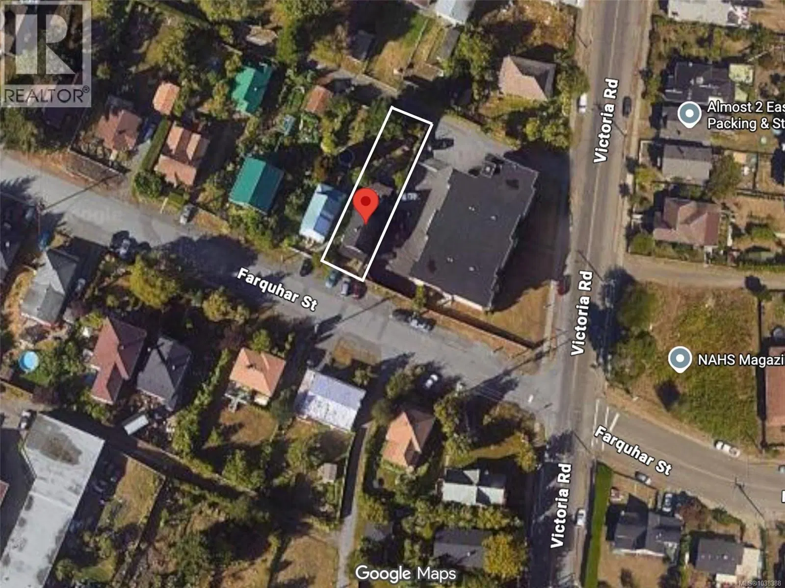 Photo 2 of 5 at 674 Farquhar Street