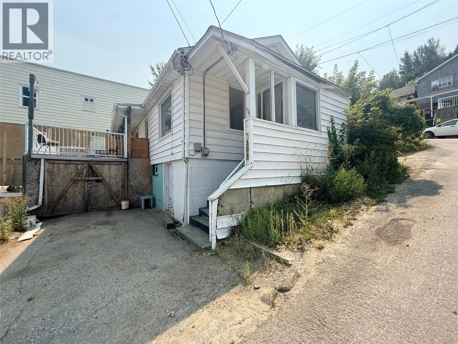Photo 1 of 26 at 304 McAnally Street