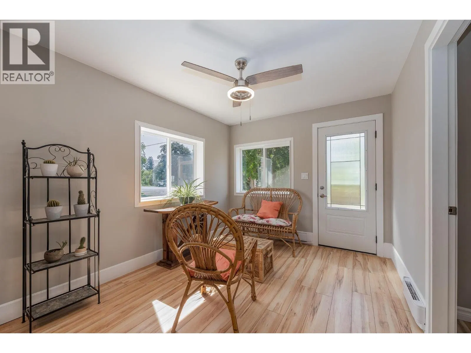 Photo 5 of 41 at 430 6th Avenue