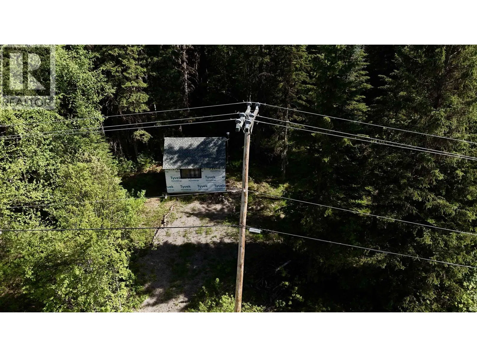 Photo 5 of 12 at 33350 UPPER FRASER Road