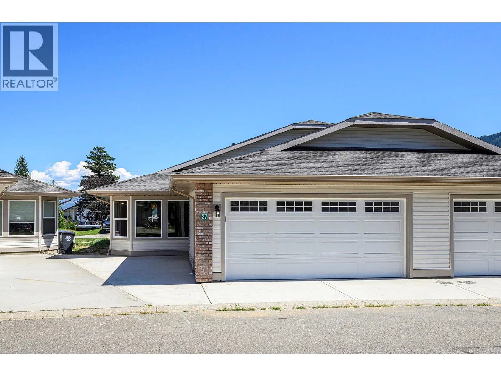 Photo 1 of 27 at #27 – 312 ARBUTUS Street