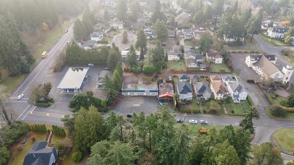 Photo 5 of 16 at 12758 28 Avenue