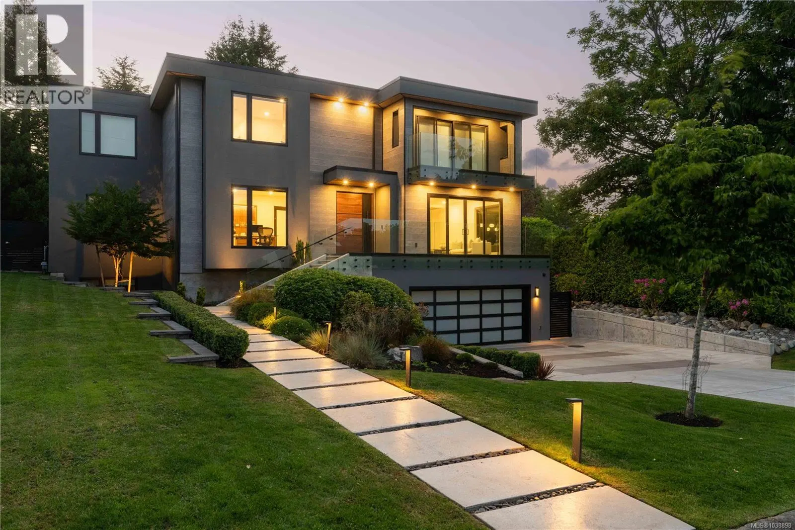 374 Sunset Avenue