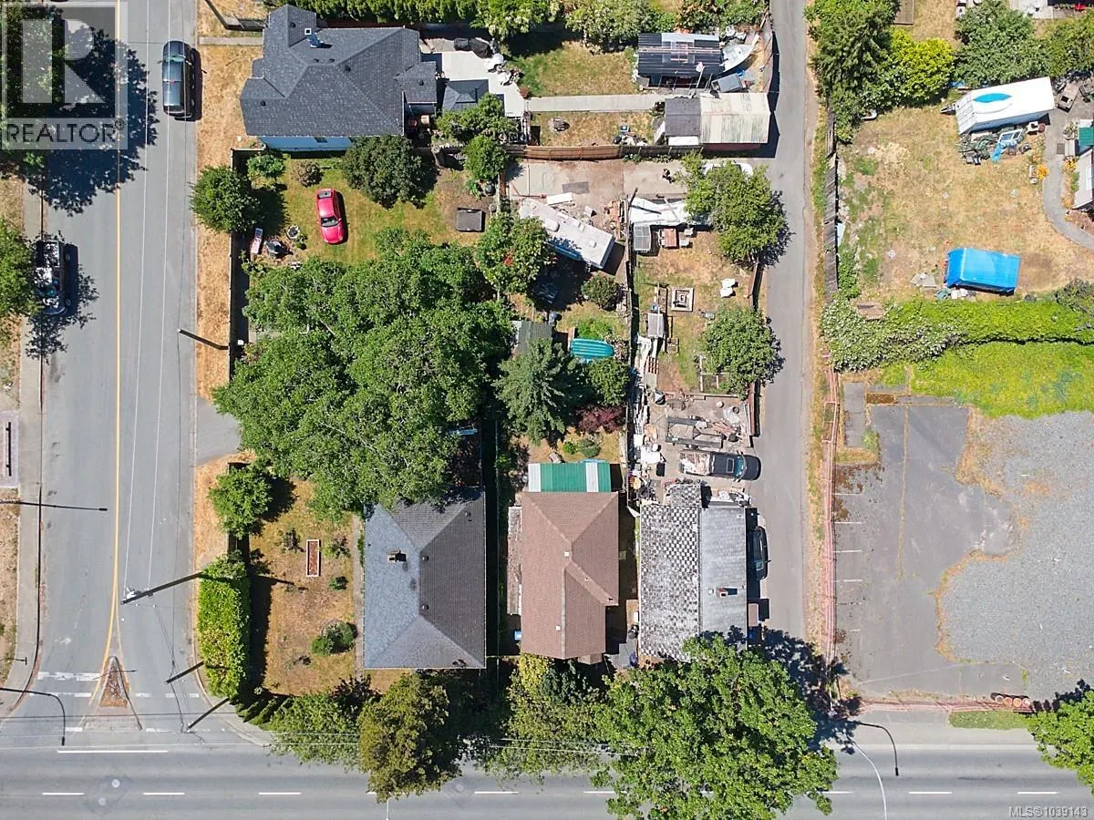 Photo 5 of 17 at 374 Nicol Street